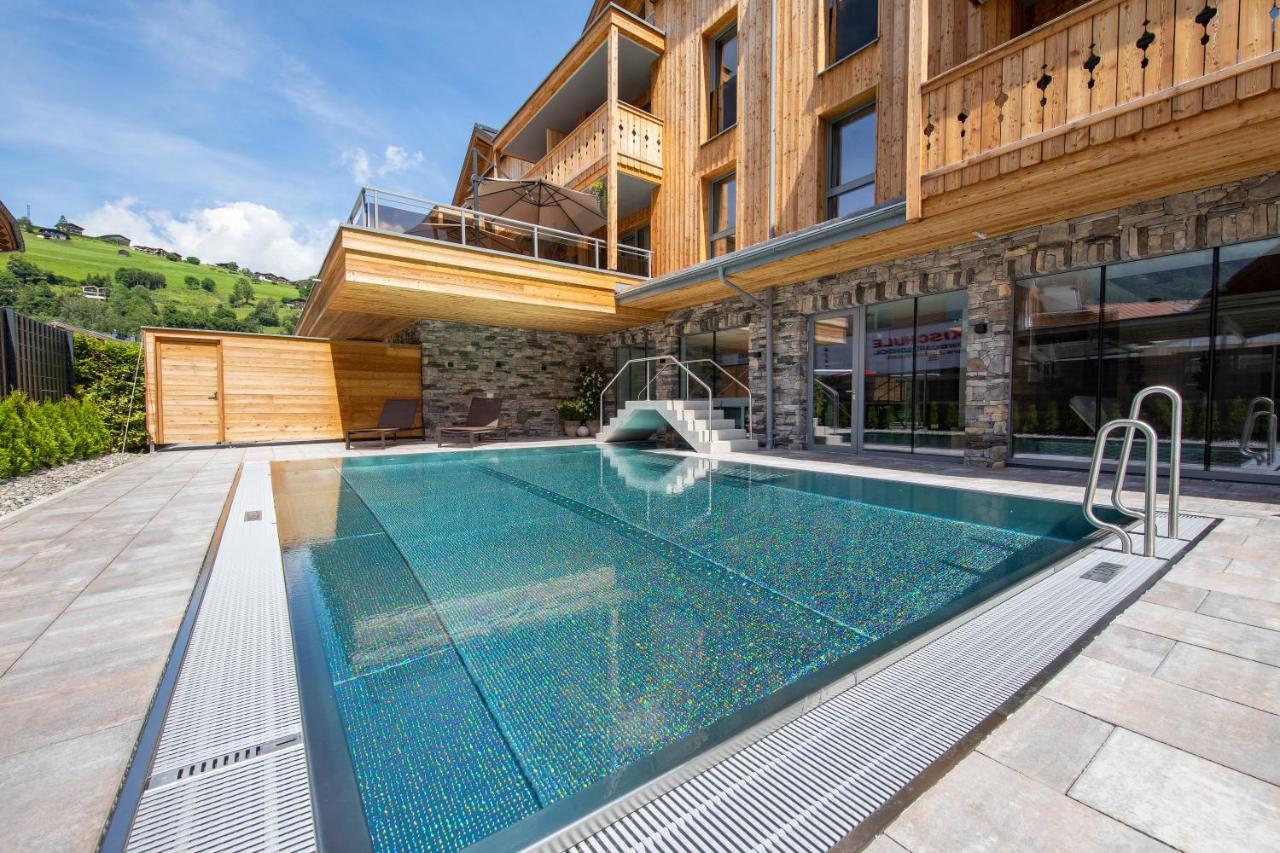 เมาน์เท็น โฮเต็ล หลุยส์ Aparthotel คาพรูน ภายนอก รูปภาพ