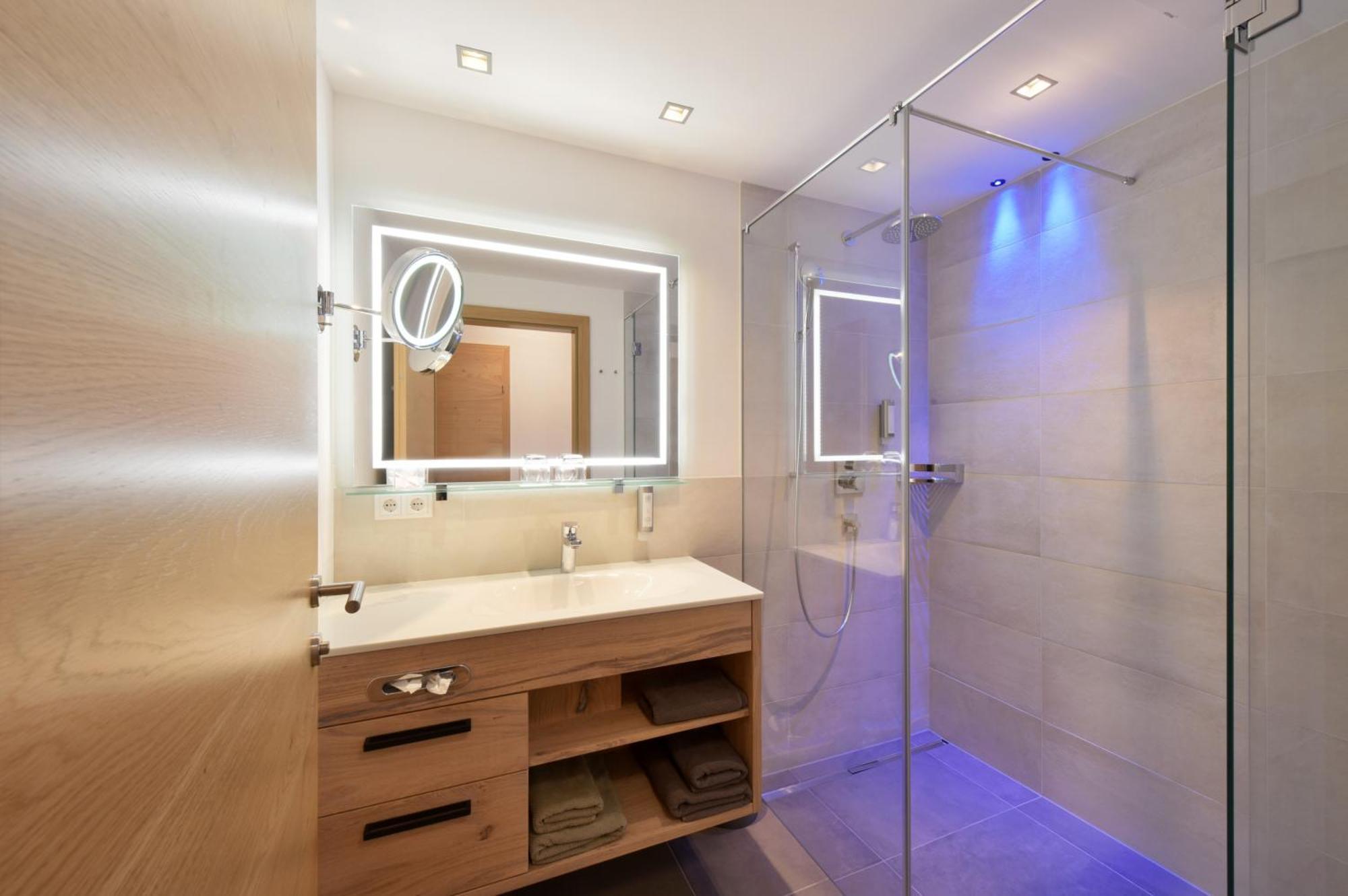 เมาน์เท็น โฮเต็ล หลุยส์ Aparthotel คาพรูน ห้อง รูปภาพ