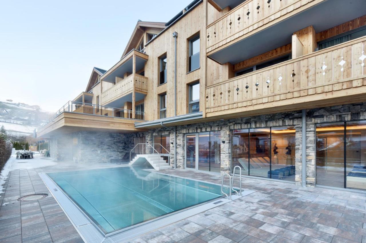 เมาน์เท็น โฮเต็ล หลุยส์ Aparthotel คาพรูน ภายนอก รูปภาพ